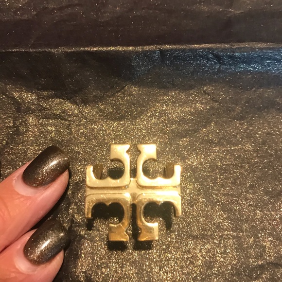 Tory Burch Accessories - Tory Burch buckle